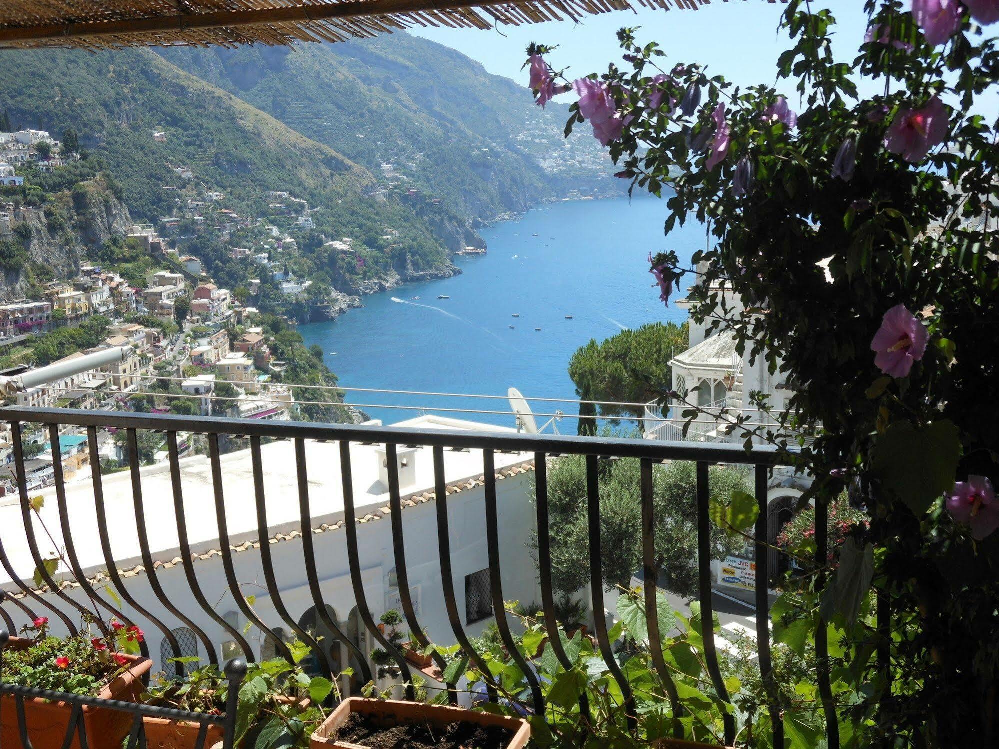 B&B Le Ninfee Di Positano Buitenkant foto