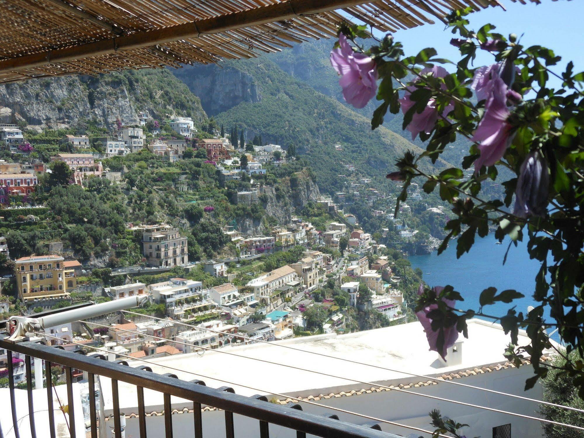 B&B Le Ninfee Di Positano Buitenkant foto